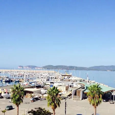 Attico Fronte Mare Con Wifi E Canali Satellitari * Альгеро