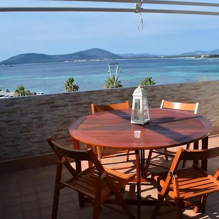 Attico Fronte Mare Con Wifi E Canali Satellitari *